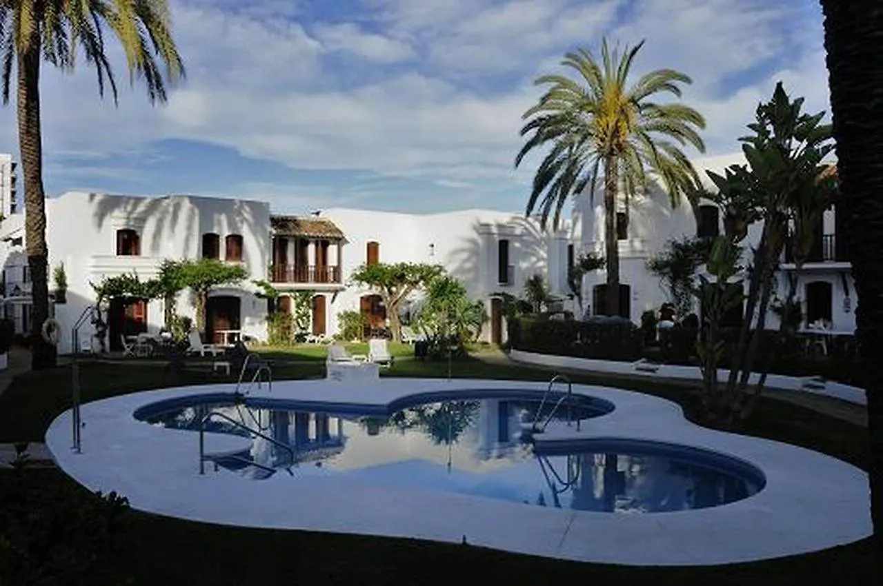 Estepona - Playa - Terraza Solarium Al19 0*,  Spain